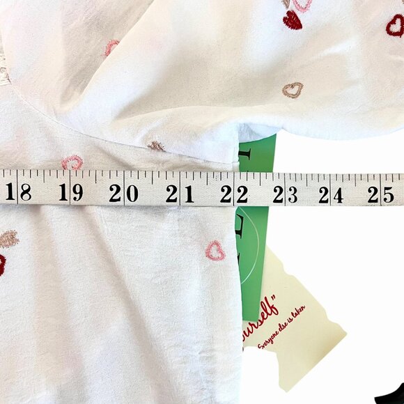 NWT's Size Petite M Fig & Flower Womens Heart Print Blouse - Picture 10 of 15